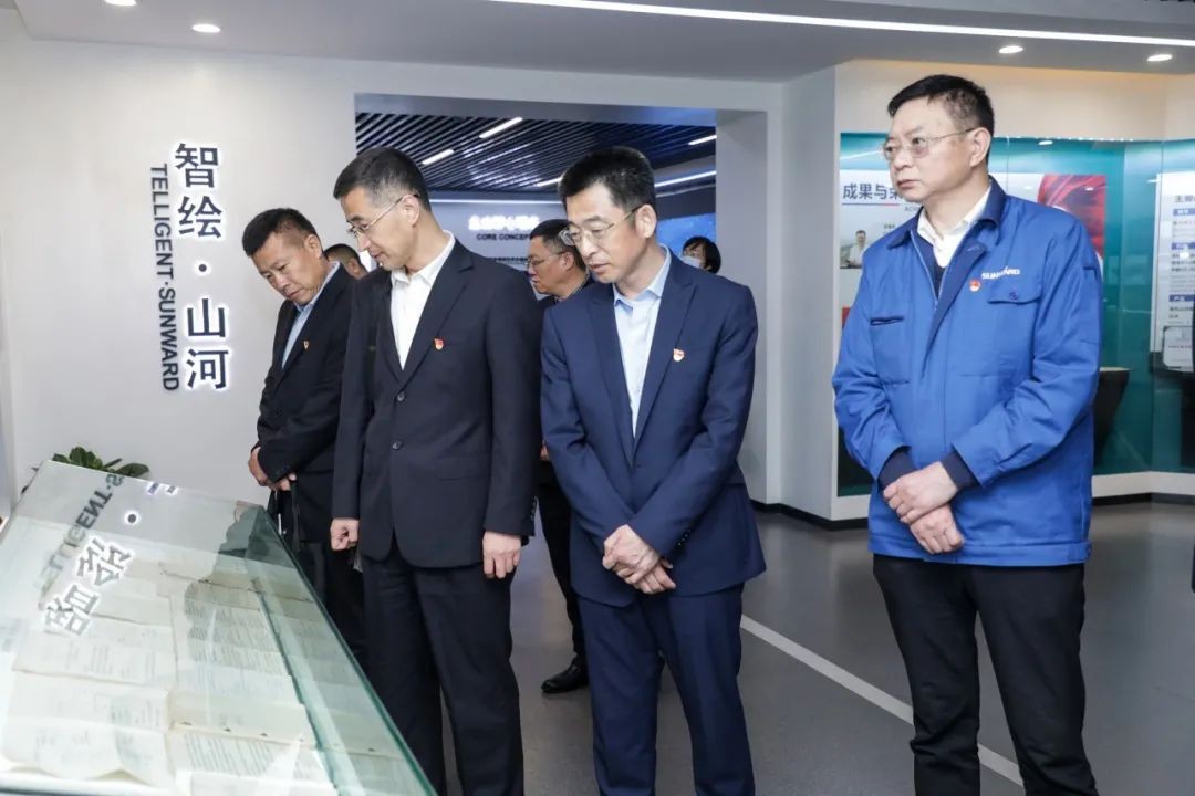 以黨建促業(yè)務(wù)，以業(yè)務(wù)強(qiáng)黨建——青島西海岸公用事業(yè)集團(tuán)考察山河智能