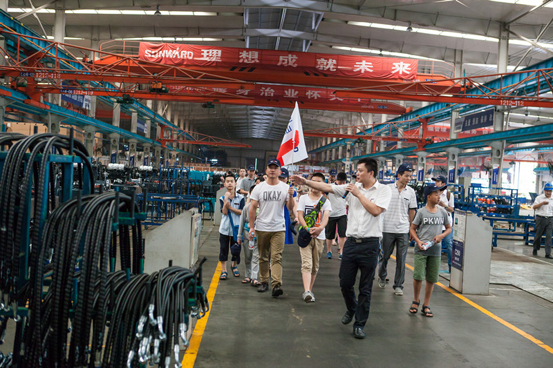 開挖機，坐游艇、飛機 山河智能開展員工家屬開放日活動