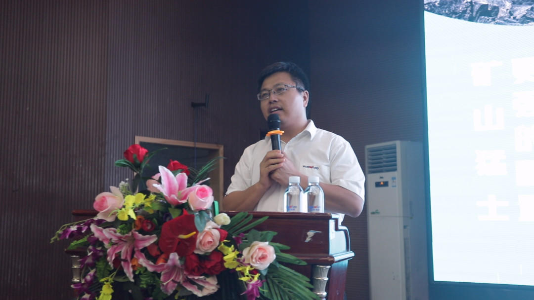 向挖掘機萬臺俱樂部邁進——山河智能2020年度挖掘機營銷訓(xùn)練營開營