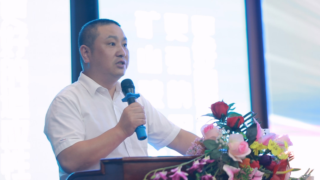 向挖掘機萬臺俱樂部邁進——山河智能2020年度挖掘機營銷訓(xùn)練營開營