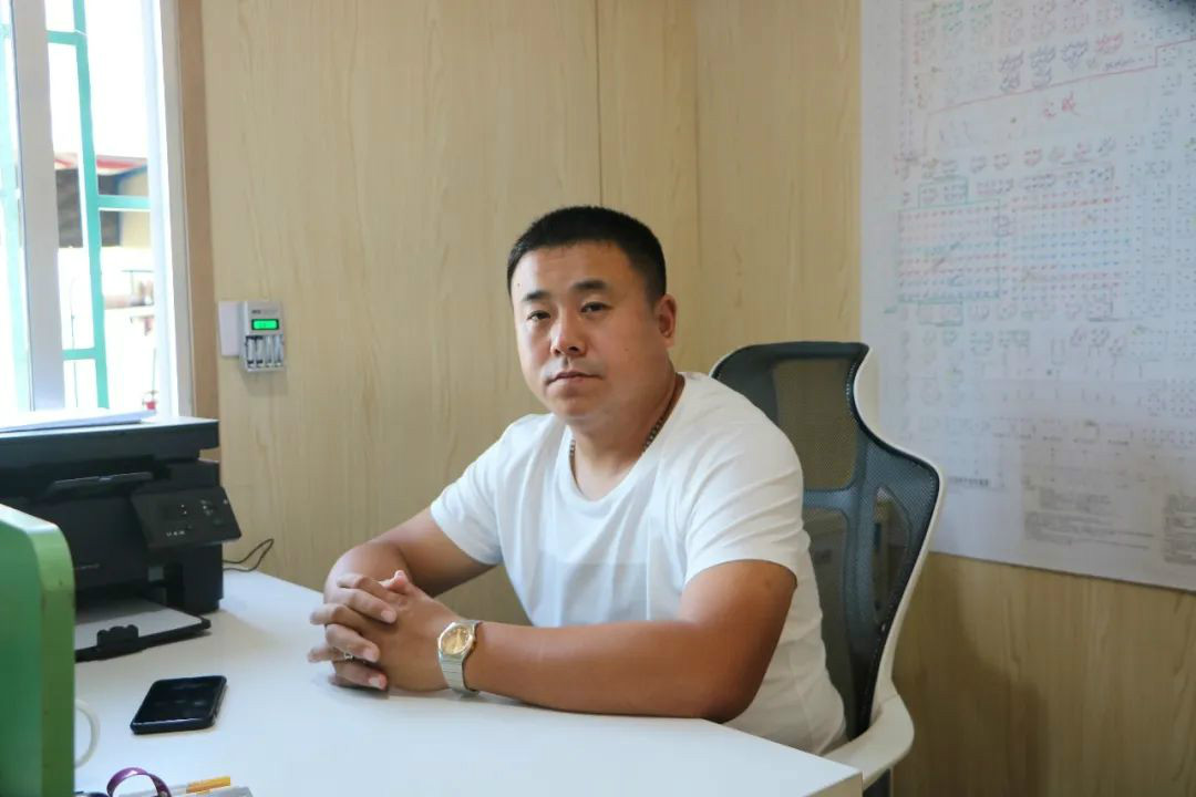 液壓靜力壓樁機(jī)從1臺(tái)到21臺(tái)，他只用了8年！