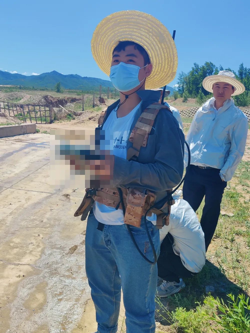 致敬！戰(zhàn)斗在風(fēng)沙中的特種裝備團(tuán)隊(duì)