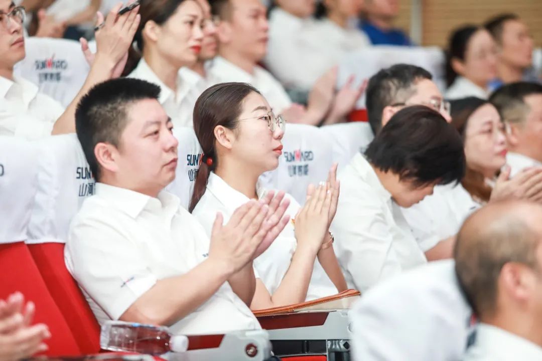 山河智能黨委集中收看慶祝中國共產(chǎn)黨成立100周年大會(huì)現(xiàn)場(chǎng)直播