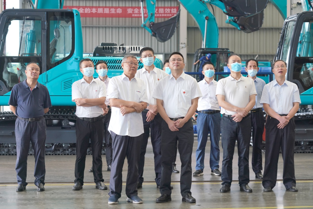 長(zhǎng)沙市委常委、市紀(jì)委書記胡衛(wèi)兵考察調(diào)研山河智能