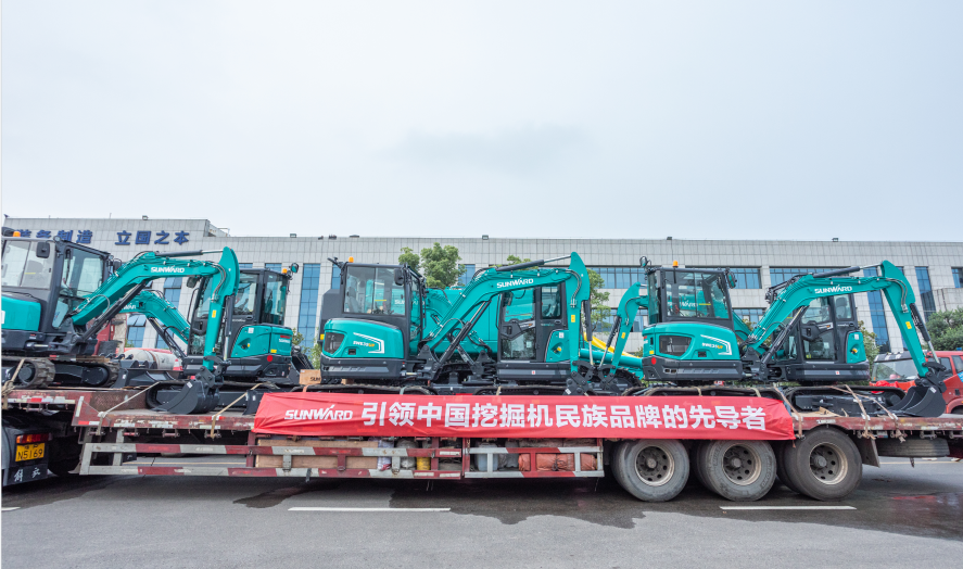 里程碑！山河智能出口歐洲第20000臺暨大型挖掘機(jī)批量交付儀式成功舉行
