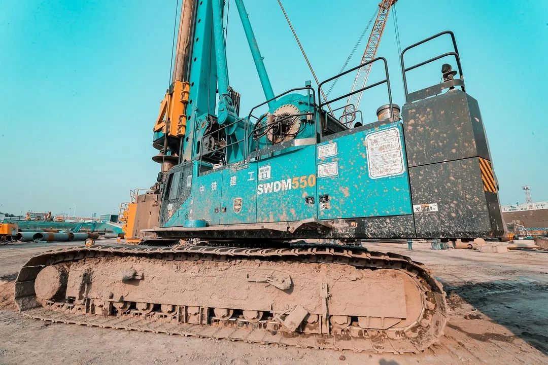 大國(guó)重器！山河智能超級(jí)裝備助力北京城市副中心綜合交通樞紐站建設(shè)