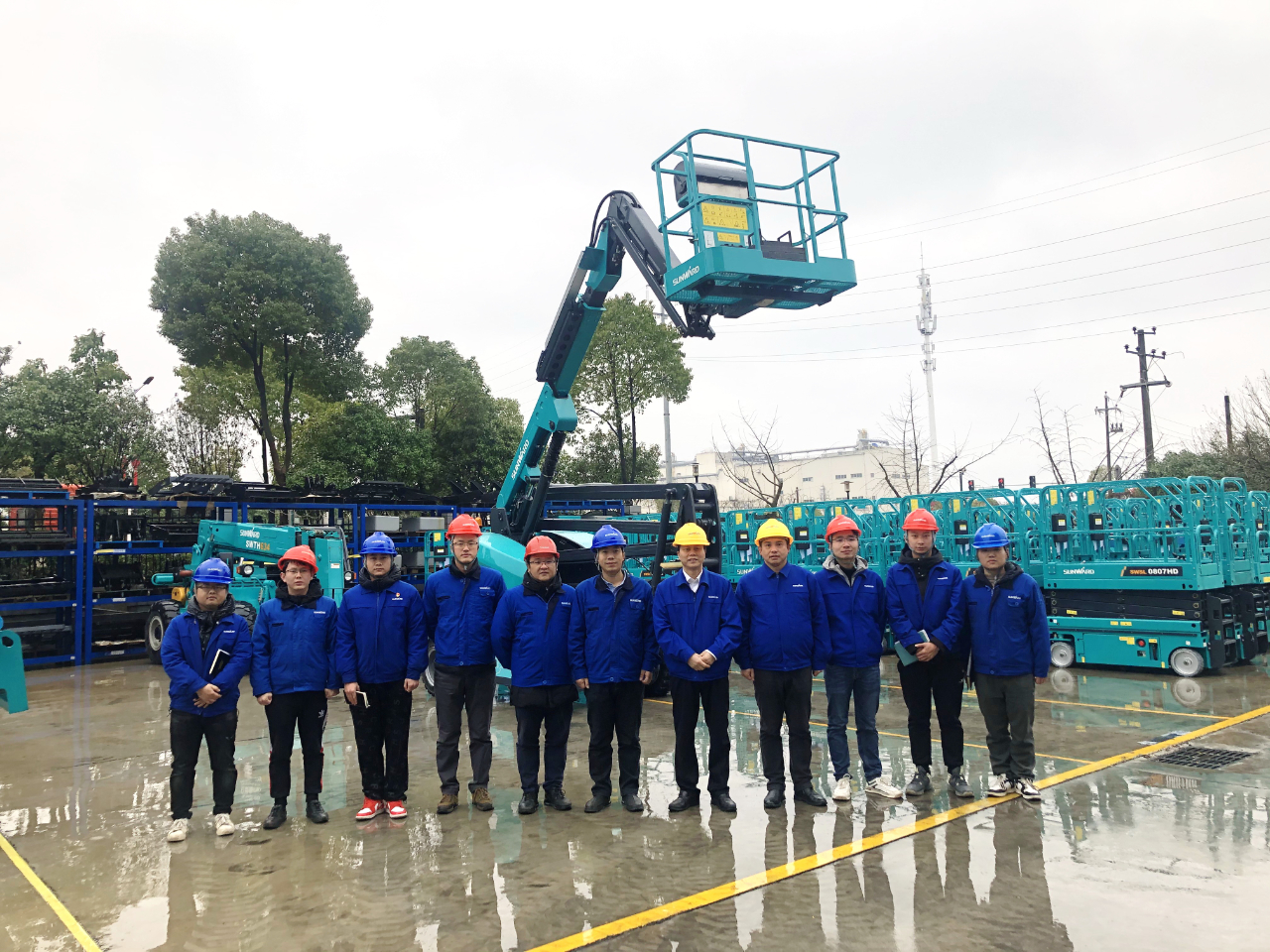 勇闖藍(lán)海！山河智能兩款臂式高空作業(yè)平臺(tái)正式“出道”