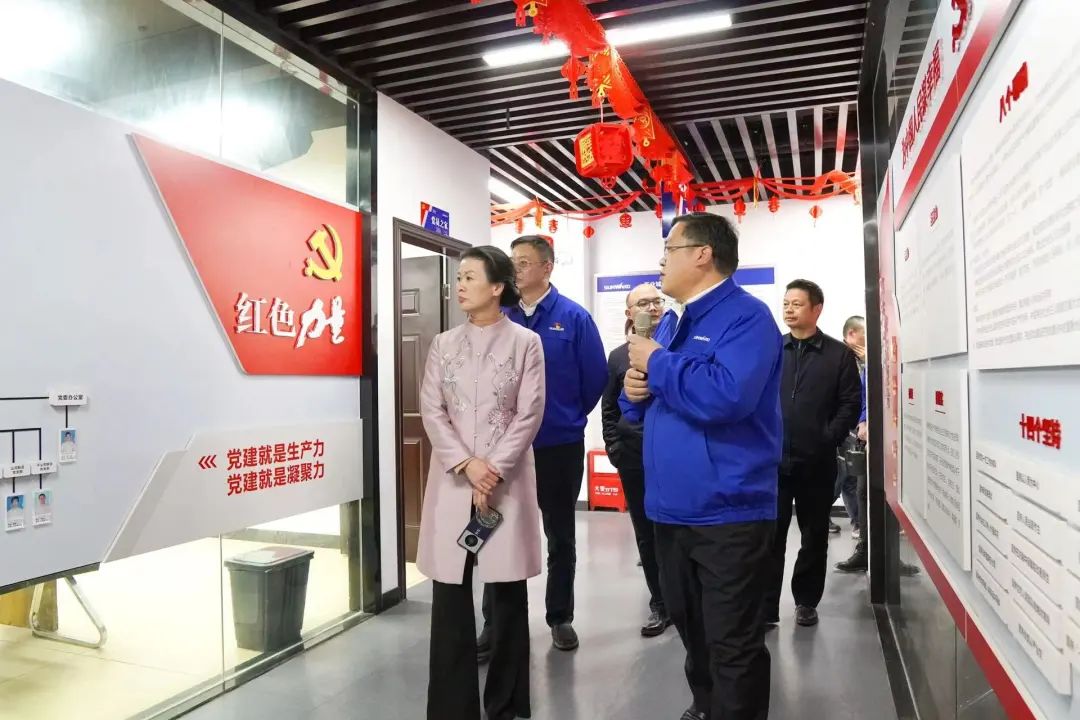 長沙市總工會、長沙經(jīng)開區(qū)總工會一行調(diào)研山河智能