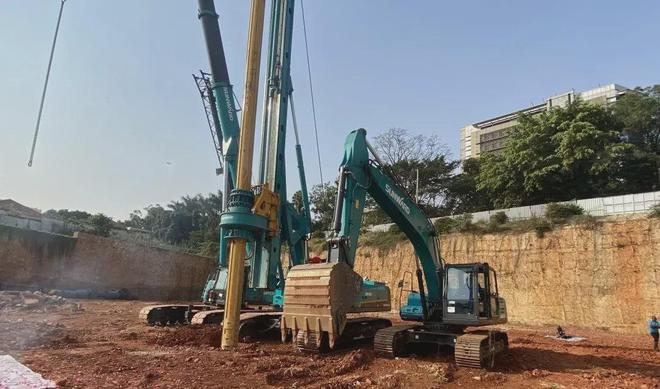 助力烏干達第一住宅高樓建設！山河智能再次出征非洲市場