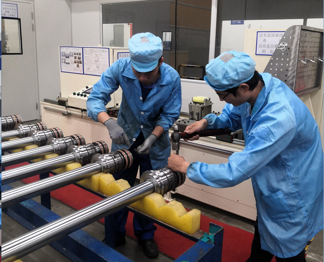 山河工匠 | “浪波”不言苦，甘為“人梯”承大重