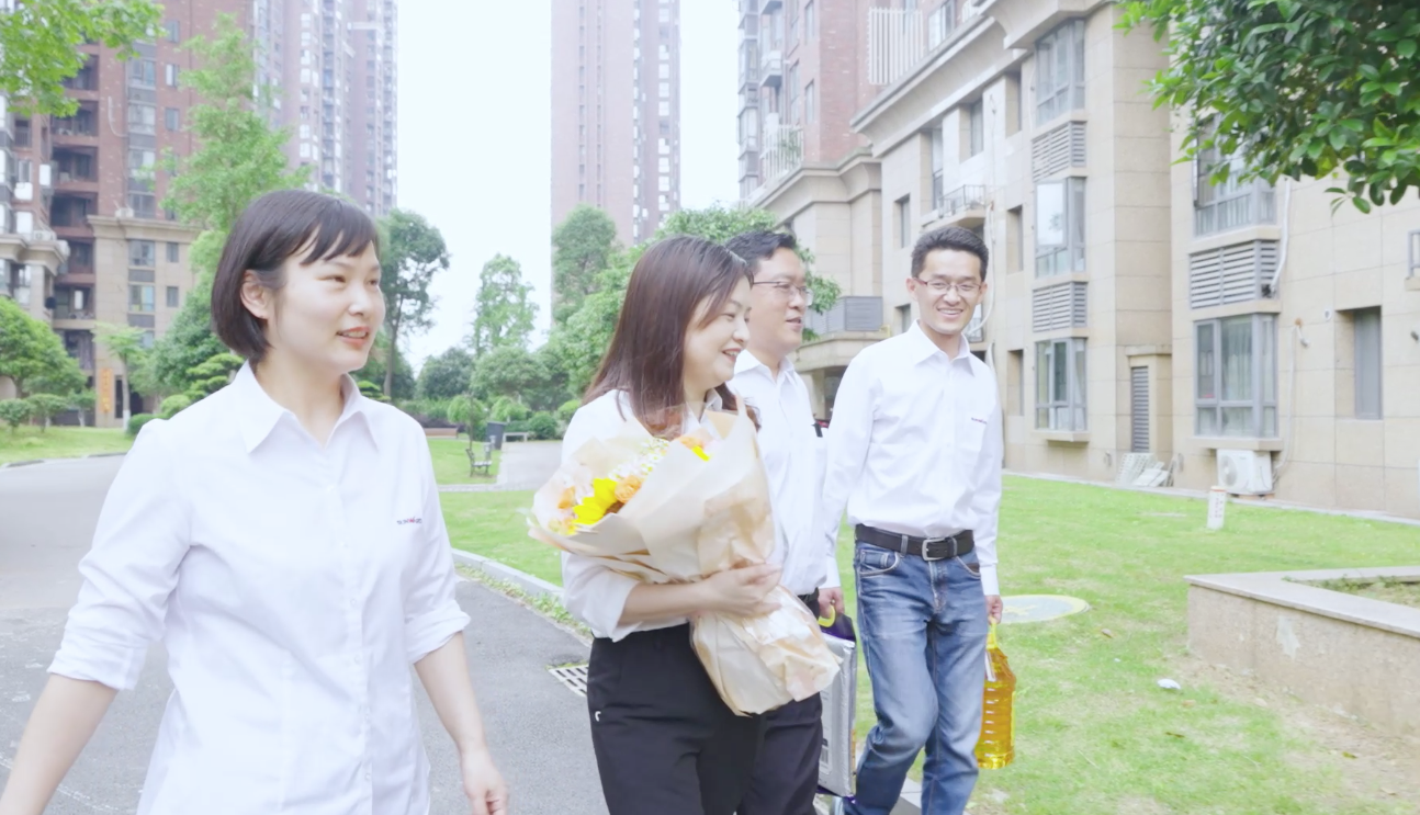 在母親節(jié)，向你們身后的媽媽送去“山河家園”的溫暖