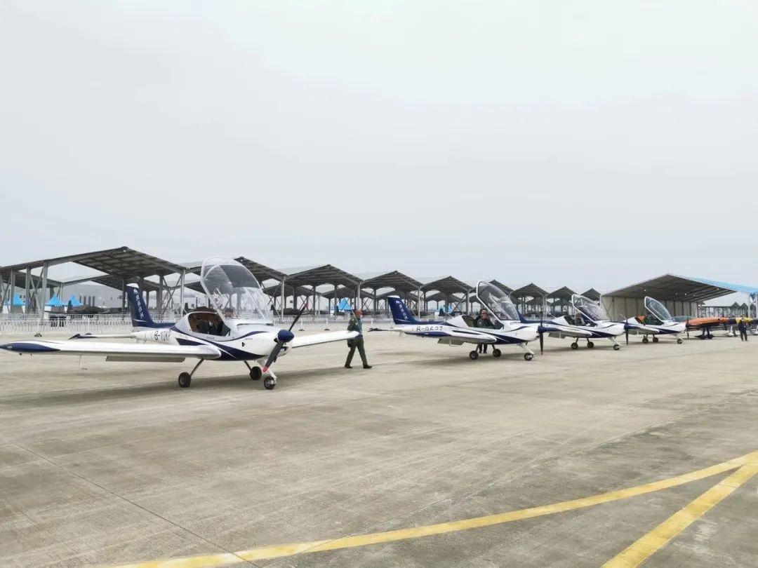 逆勢(shì)飛翔！山河航空攜手合作伙伴亮相2022南昌飛行大會(huì)