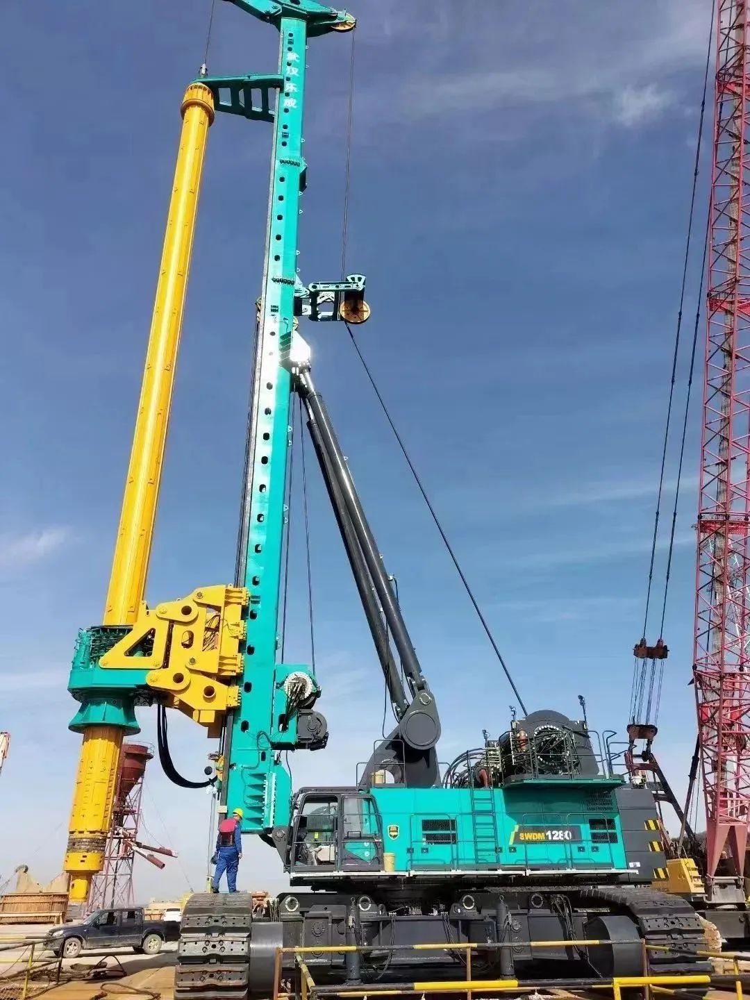 首樁開鉆！山河智能超級旋挖實(shí)力助建世界最大跨度公鐵兩用大橋