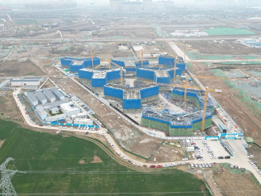 興盛西北！山河江麓建筑起重機械助建西安都市經濟圈