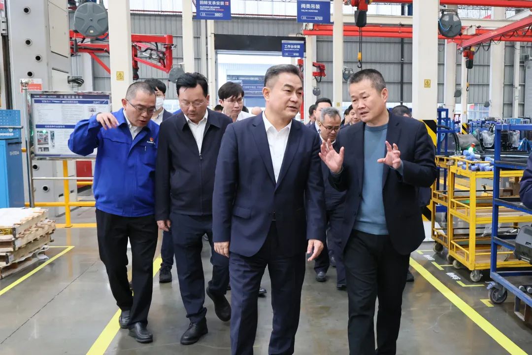 海南省副省長(zhǎng)倪強(qiáng)調(diào)研山河智能
