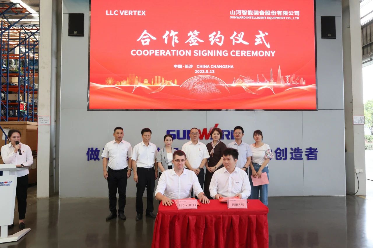 持續(xù)進軍國際市場！山河智能近百臺設備集中發(fā)貨
