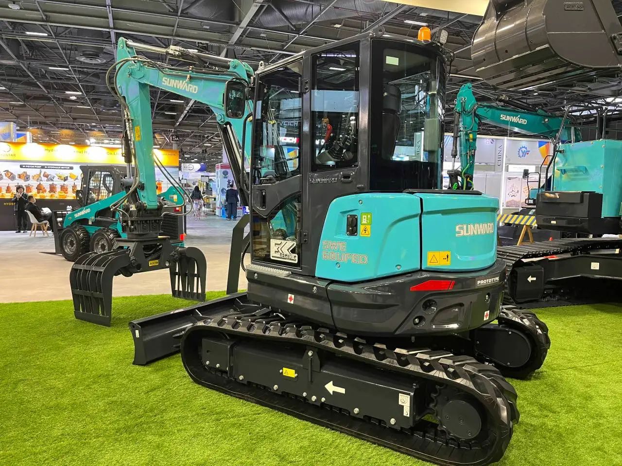 贏戰(zhàn)INTERMAT 2024！山河智能土方機(jī)械深耕全球高端市場