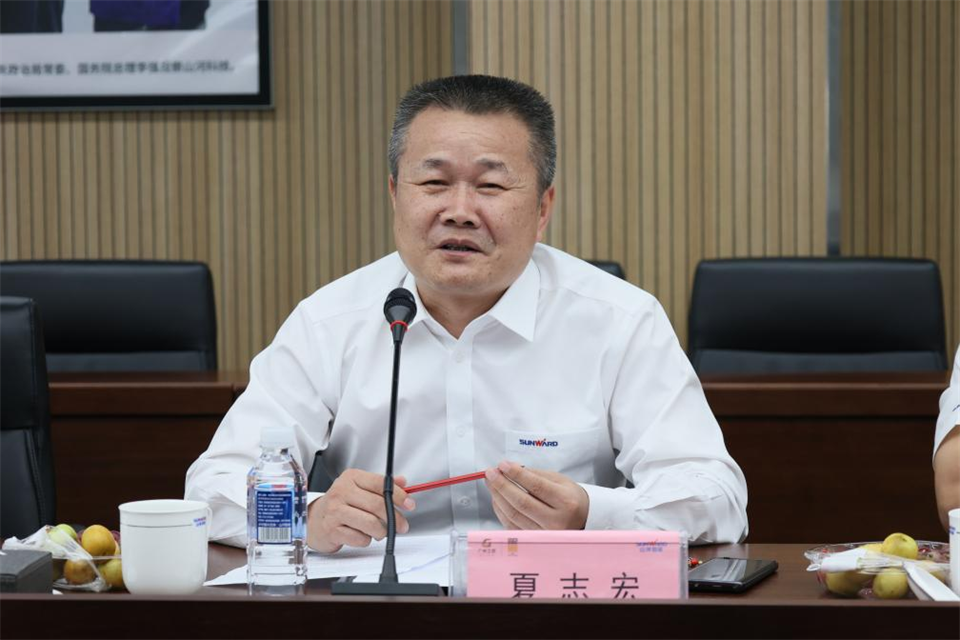 中國(guó)五礦工會(huì)主席、職工董事張曄到山河智能調(diào)研交流