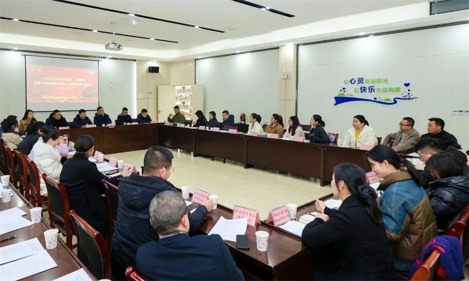 長龍街道、山河智能召開首屆年貨盛惠暨送春聯(lián)文化惠民活動工作會議