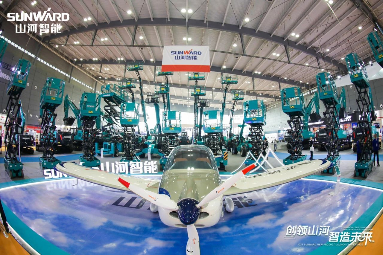 2025 CICEE | 山河智能歷屆長沙展高光回顧！再啟新篇，邀您共赴創(chuàng)新之約！